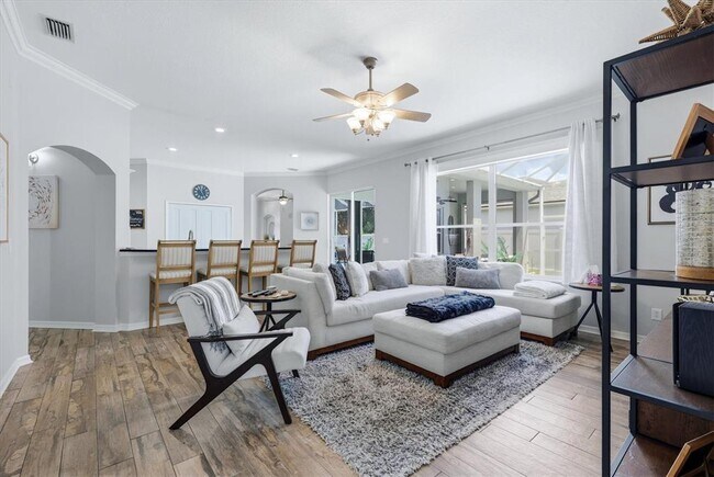 Building Photo - 4617 Egmont Dr