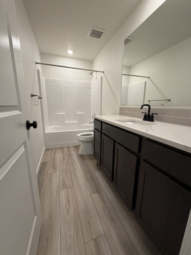 Building Photo - 7898 E Hilton Head St