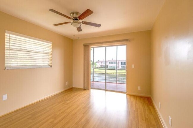 Building Photo - 428 Saxony Way
