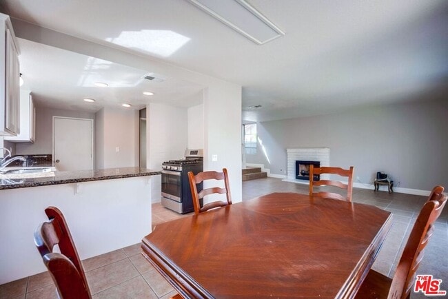 Building Photo - 13088 Tonikan Dr