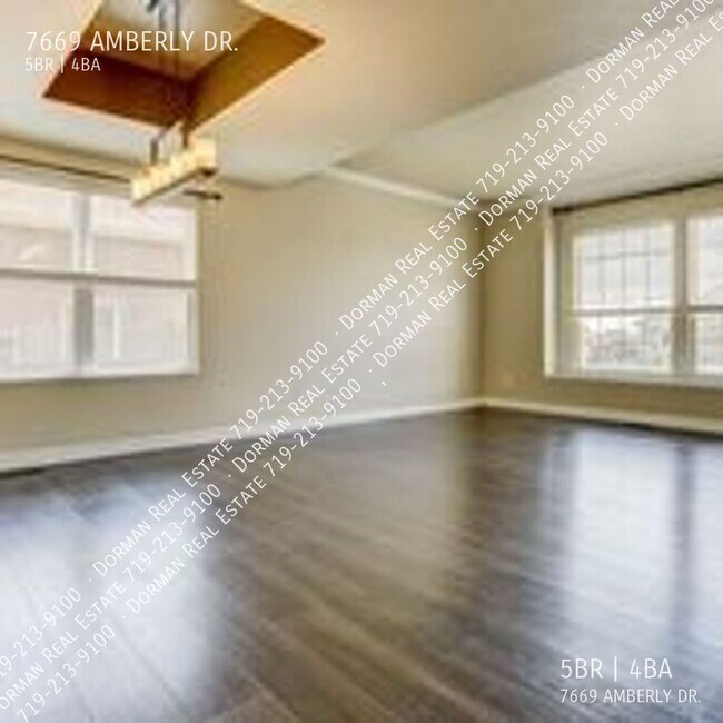 Building Photo - 7669 Amberly Dr