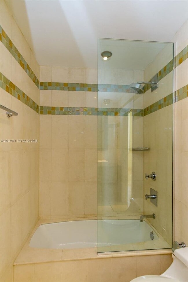 Building Photo - 888 Brickell Key Dr
