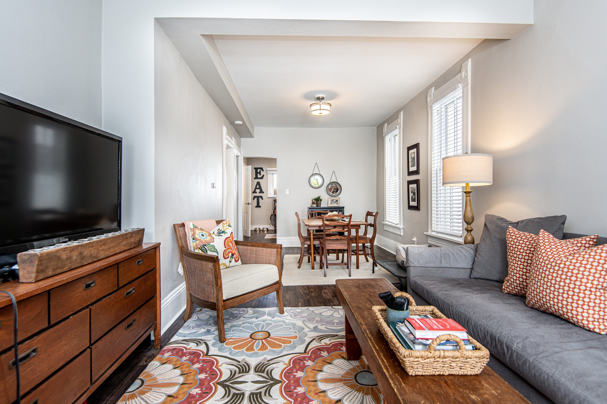 Building Photo - 1014 E Pearson St