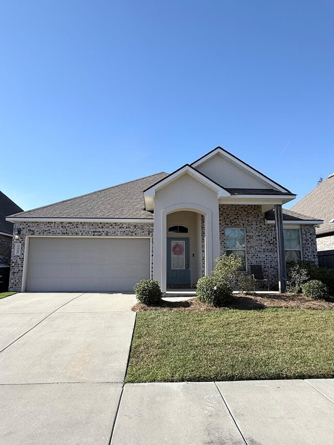 Primary Photo - 1008 Meridian Dr