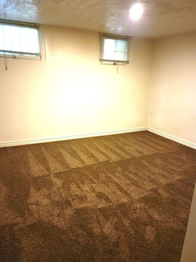 Building Photo - 1121 15th St