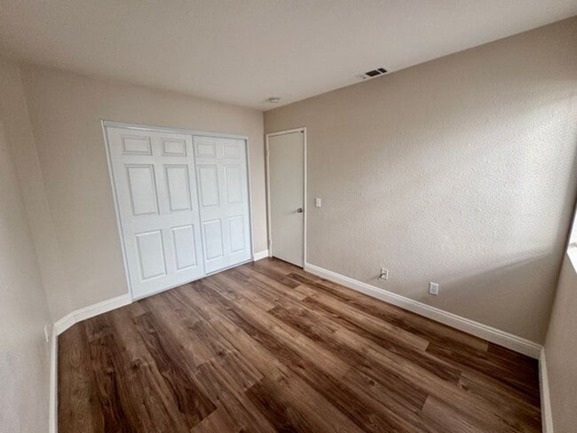 Building Photo - 3 bedroom Temecula home available for LEASE!