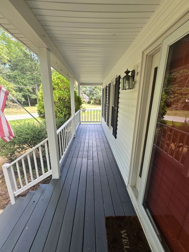 Building Photo - 4 BEDROOM IN CHESTERFIELD COUNTY all viewi...