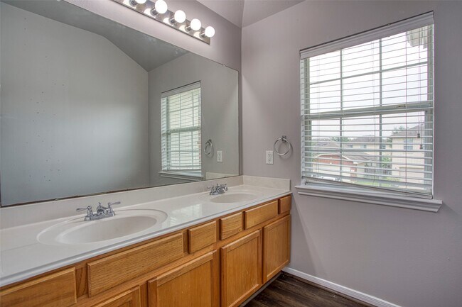Building Photo - 25127 Florina Ranch Dr