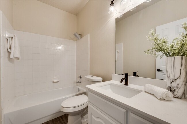 Building Photo - 5509 Fruitwood Dr