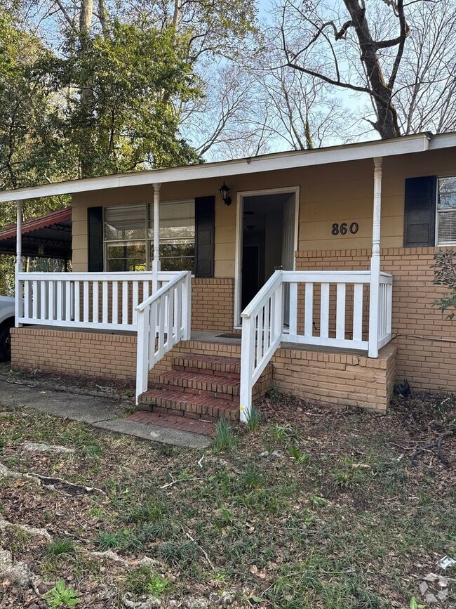 Building Photo - 3 Bed, 1 bath Cozy Home in Columbus