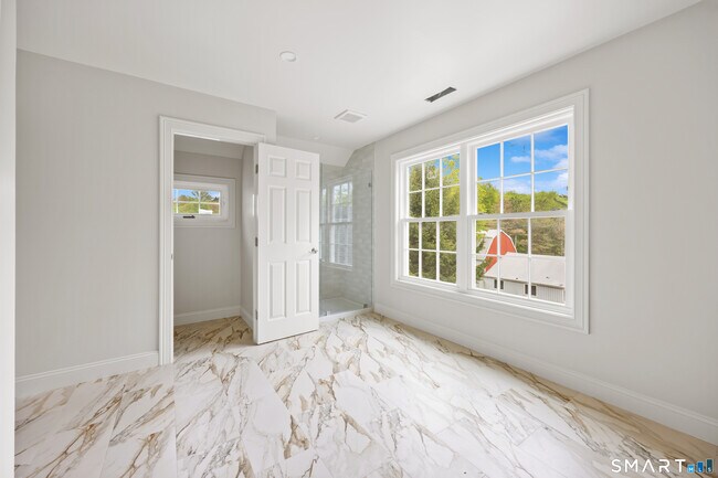 Building Photo - 771 Watertown Rd