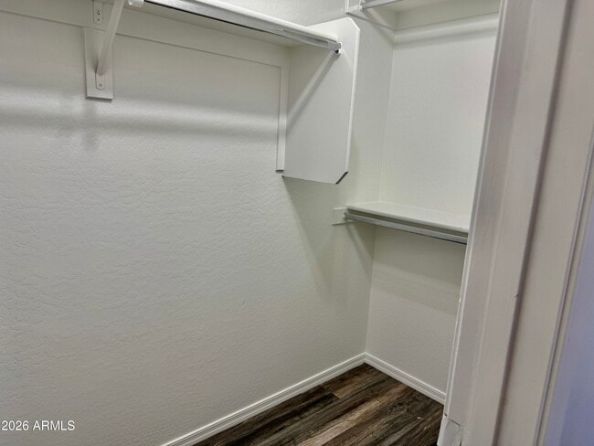Building Photo - 3340 S Sunland Dr