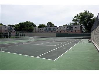 Building Photo - Completely Updated St. Louis Park Condo-Near Uptown, HWYS, Shops At West End