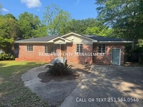 Building Photo - 265 Thrift St