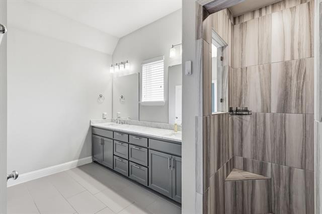 Building Photo - 500 Loma Alta Dr