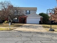 Building Photo - Available 8/1 - Charming Owasso Home in Quiet Cul-De-Sac