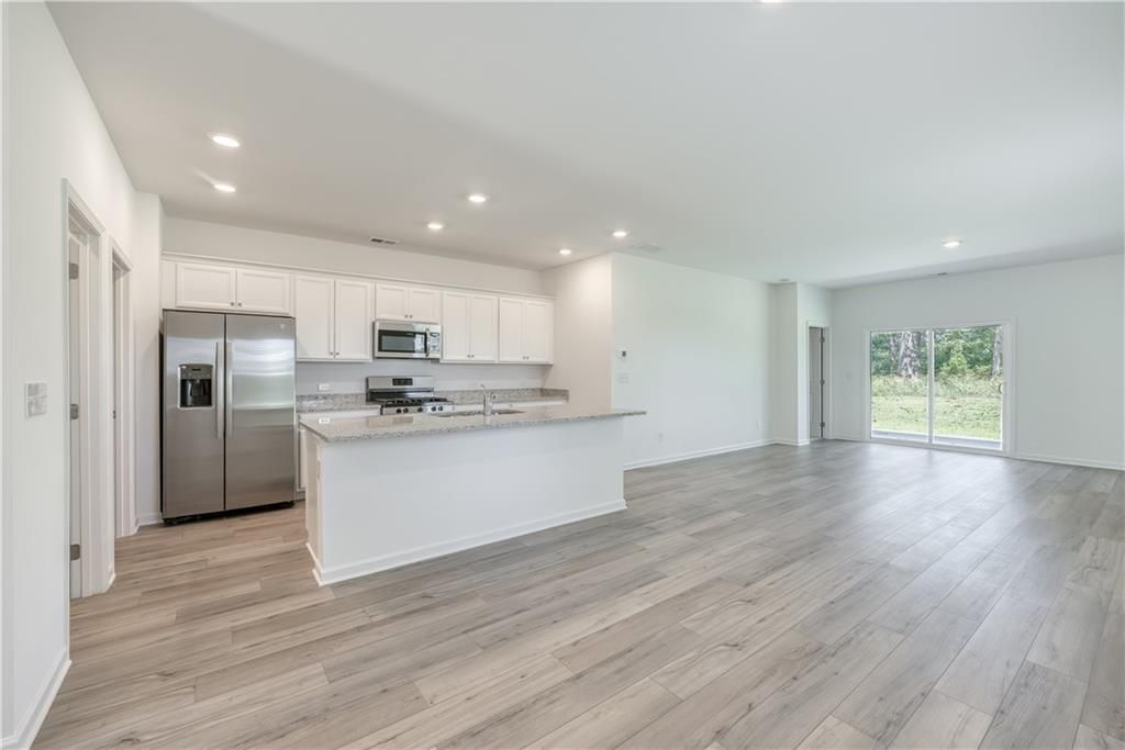 Building Photo - 49 Kestrel Dr