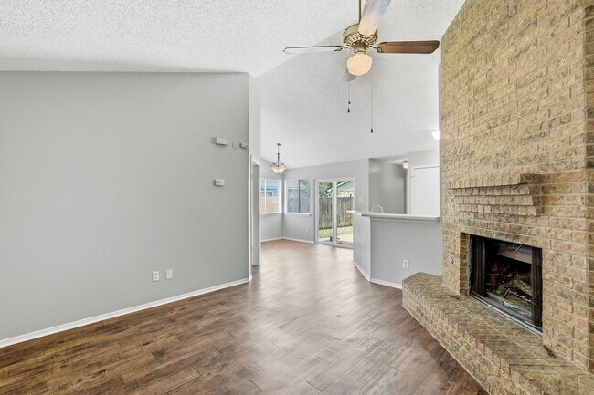 Building Photo - 2511 Howellwood Wy