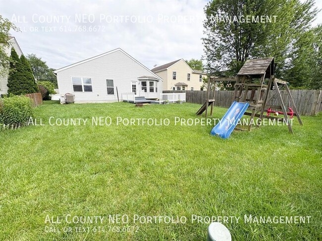 Building Photo - 3141 Hines Rd