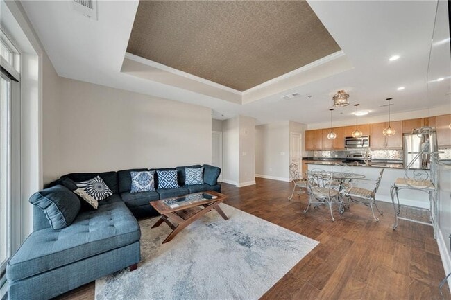 Building Photo - 325 East Paces Ferry Rd NE