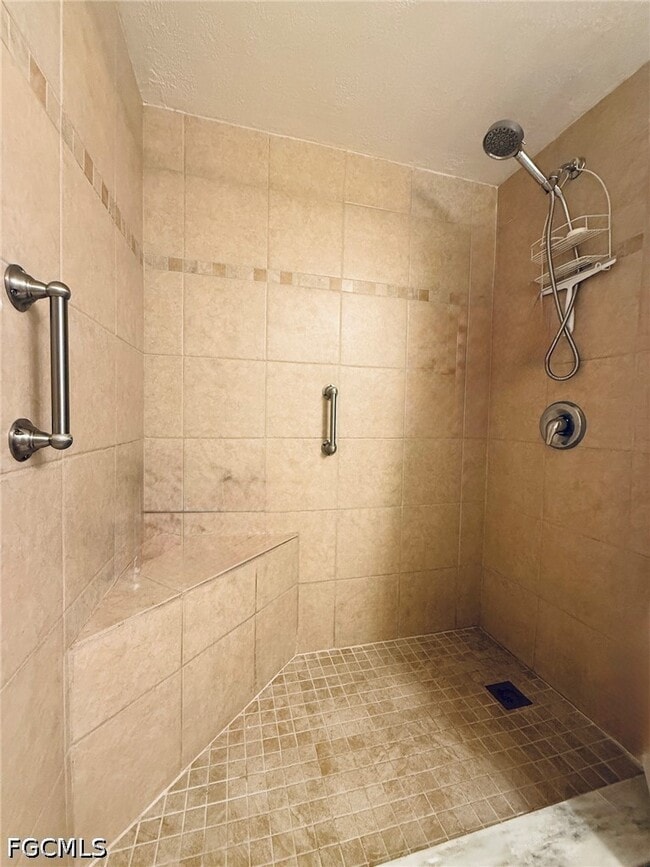 Building Photo - 1580 Pine Valley Dr