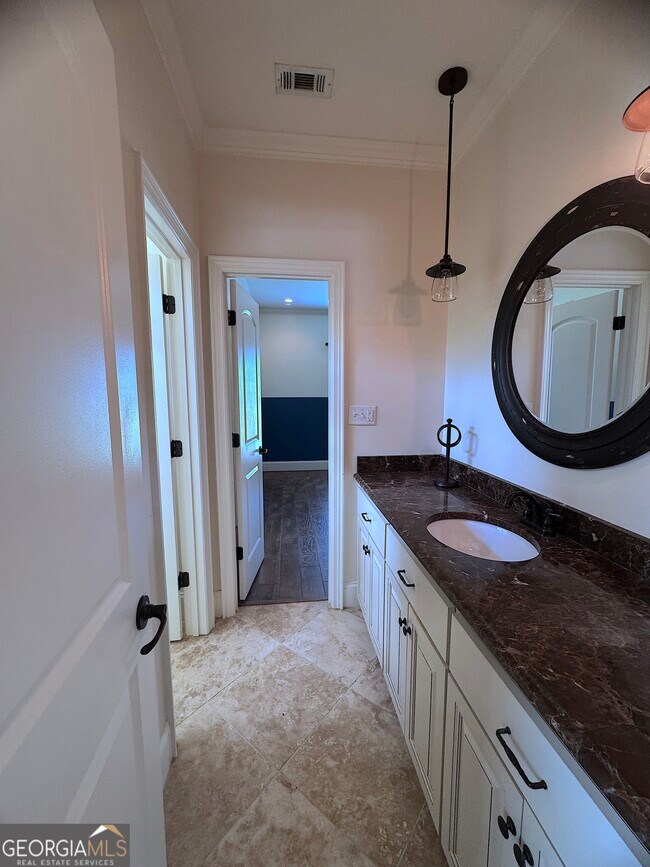 Building Photo - 5049 Carlton Ridge Cir