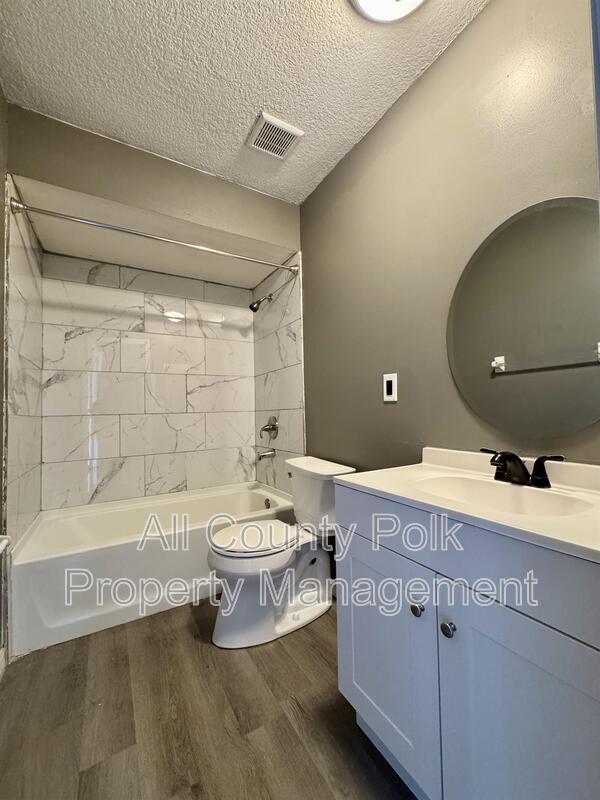 Building Photo - 1415 Ridge Lake Ct