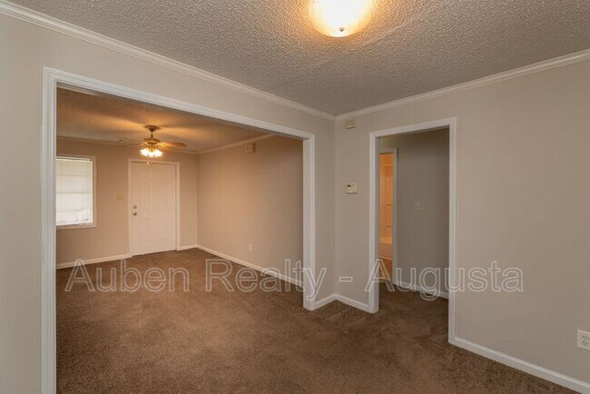 Building Photo - 2165 1/2 Telfair Street