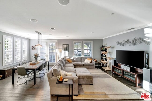 Building Photo - 28667 N Pietro Dr