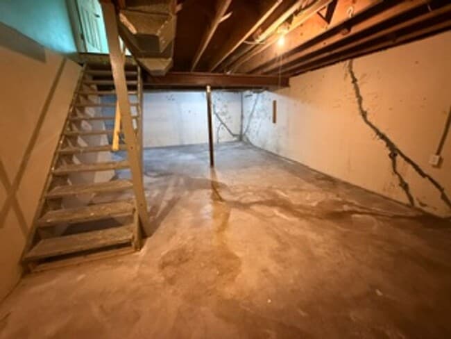 Building Photo - 309 Hawthorne Ct