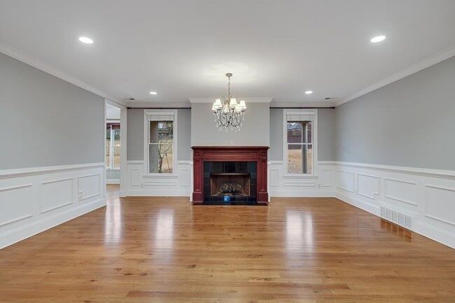 Building Photo - 10227 Matwood Oak Dr