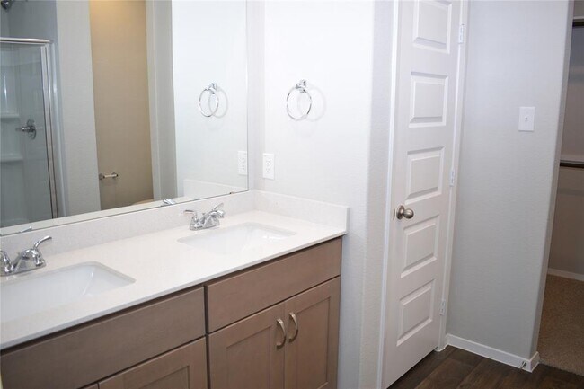 Building Photo - 11705 Murano Dr