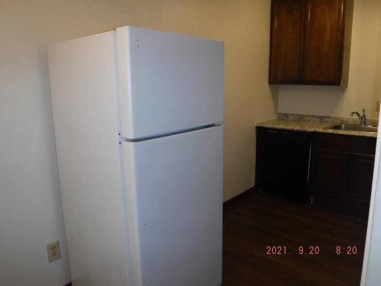 Building Photo - 364 16th St