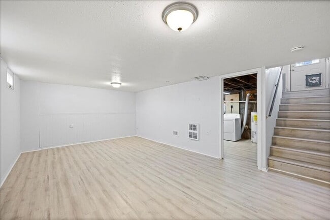 Building Photo - 1419 Keller St