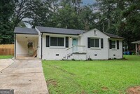 Building Photo - 2218 Dodson Dr