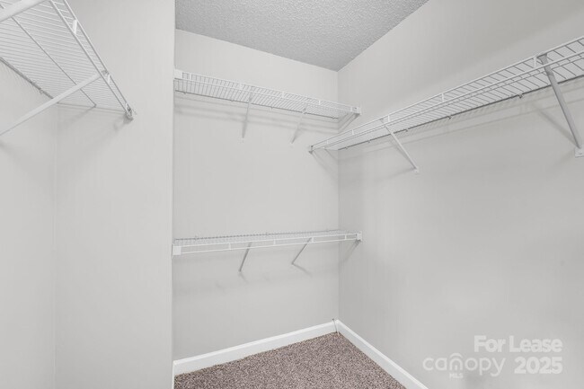 Building Photo - 8702 Wood Sorrel Ct