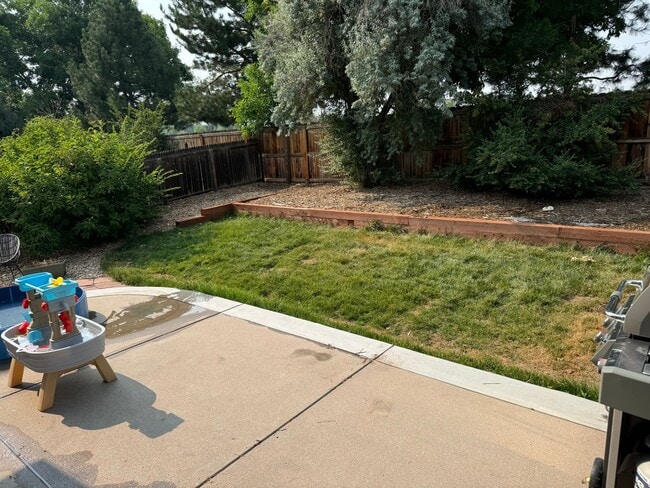 Building Photo - Stunning Home Near Waneka Lake with Modern...