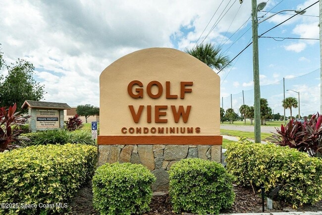 Building Photo - 2369 Golf Lake Cir