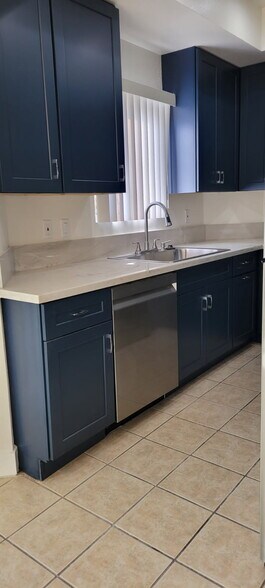 New Dishwasher - 5135 Zelzah Ave