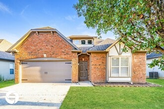 Building Photo - 1128 Avalon Dr