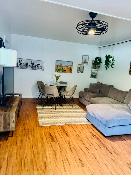 Primary Photo - 4903 Ashford Dr