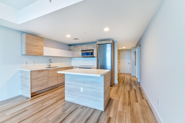 Building Photo - 16385 Biscayne Blvd