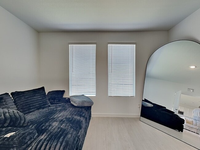 Building Photo - 2605 Conroe Rd