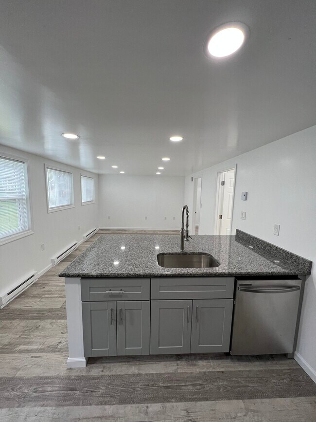 Building Photo - 109 Perrin Ave