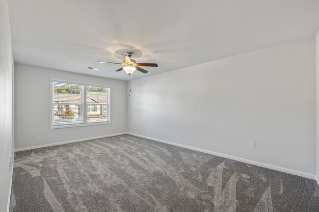 Building Photo - **Spacious 3/2.5 Townhome in Durham**