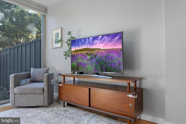 Building Photo - 1378 4th St SW