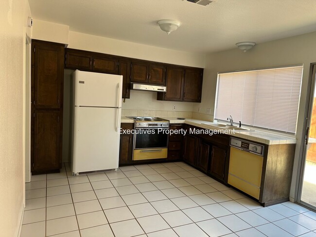 Building Photo - House for Rent|668 Sonora Ave., Merced