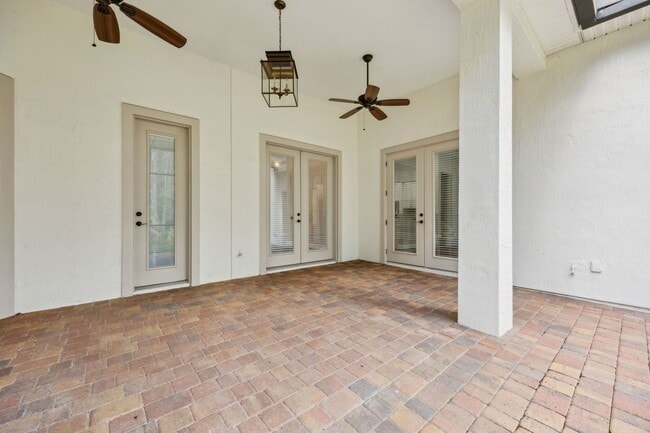 Building Photo - Luxury Living in Amelia National – Resort-...
