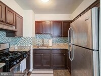 Building Photo - 539 N 33rd St