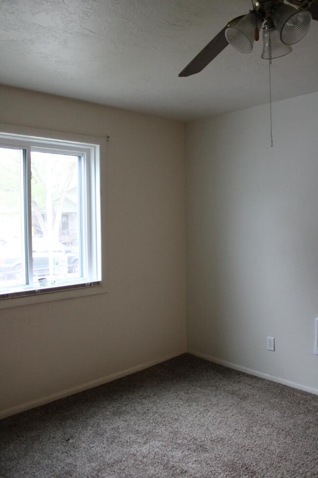 Building Photo - 372 I St